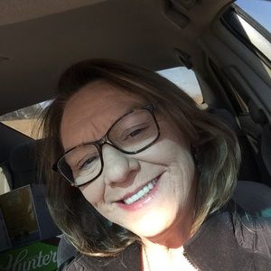 Meet your Posher, Tina